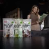Nutrend Lahodný veganský protein - Delicious Vegan Protein (450 g, Latte Macchiato)